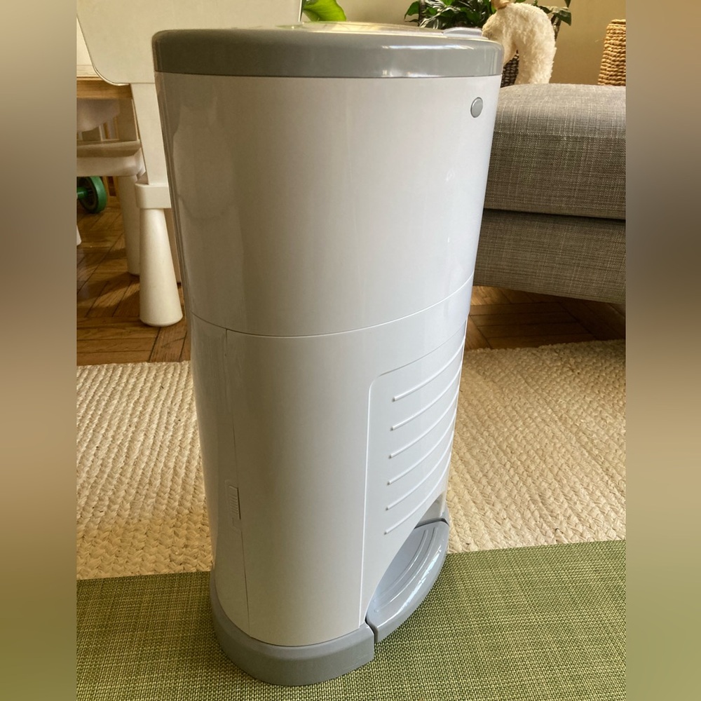Dekor Plus Full Size Diaper Pail - Picture 5 of 5